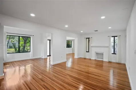 476 NE 119th Street Biscayne Park FL 33161