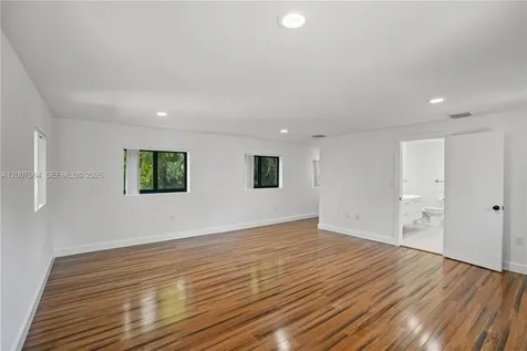 476 NE 119th Street Biscayne Park FL 33161