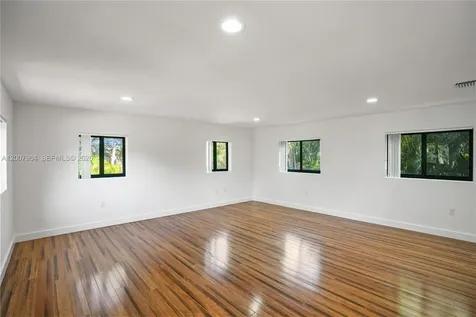 476 NE 119th Street Biscayne Park FL 33161