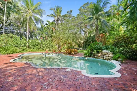476 NE 119th Street Biscayne Park FL 33161