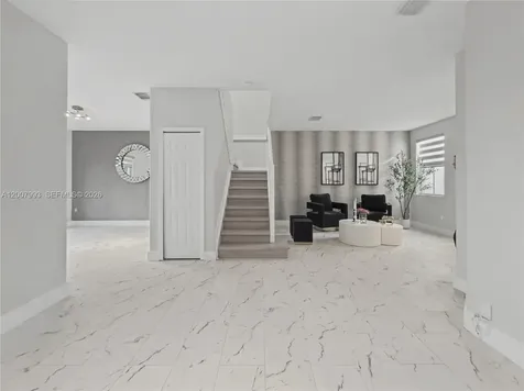 7876 NW 109th Path Doral FL 33178