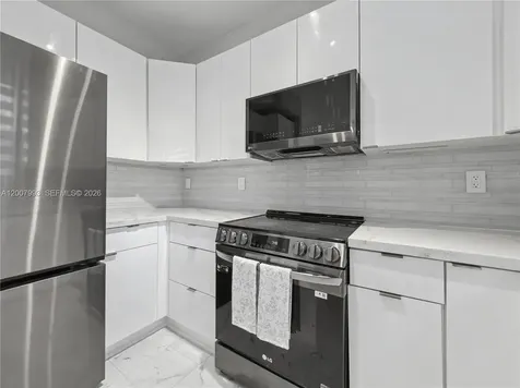 7876 NW 109th Path Doral FL 33178