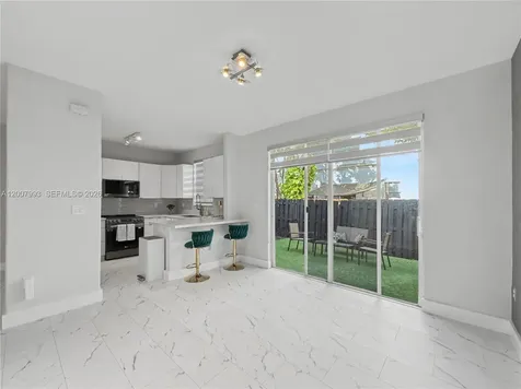 7876 NW 109th Path Doral FL 33178