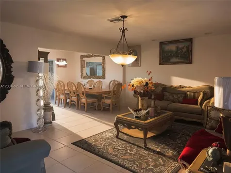 5306 Roosevelt Street Hollywood FL 33021