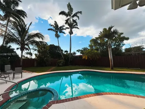 5306 Roosevelt Street Hollywood FL 33021