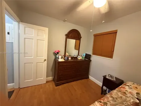 1160 NW 77th Way Pembroke Pines FL 33024