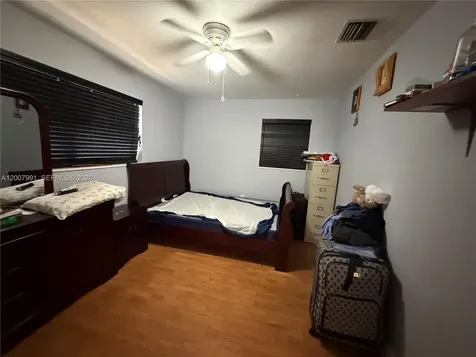 1160 NW 77th Way Pembroke Pines FL 33024