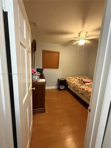 1160 NW 77th Way Pembroke Pines FL 33024