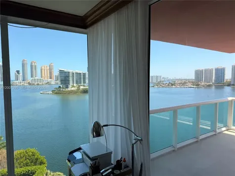 3370 Hidden Bay Drive Aventura FL 33180