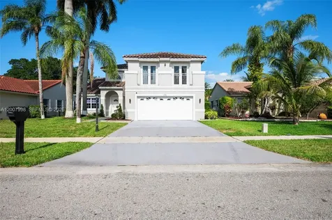 131 NW 187th Avenue Pembroke Pines FL 33029