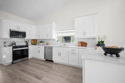 131 NW 187th Avenue Pembroke Pines FL 33029