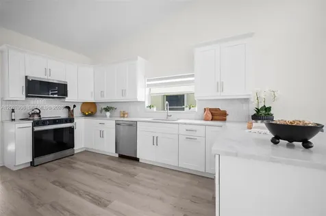 131 NW 187th Avenue Pembroke Pines FL 33029