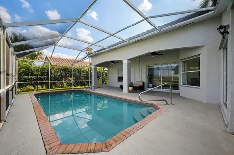 131 NW 187th Avenue Pembroke Pines FL 33029
