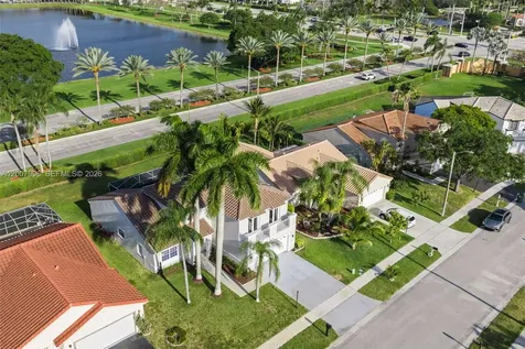 131 NW 187th Avenue Pembroke Pines FL 33029