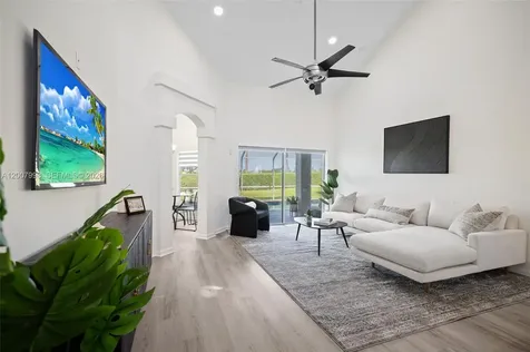 131 NW 187th Avenue Pembroke Pines FL 33029