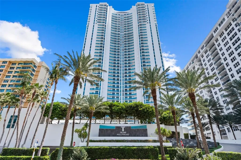 2711 S Ocean Drive Hollywood FL 33019