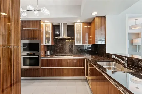 2711 S Ocean Drive Hollywood FL 33019