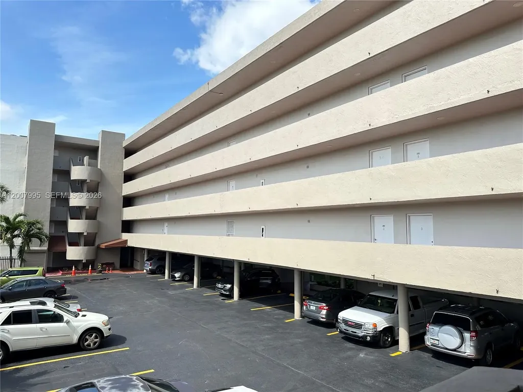 802 NW 87th Avenue Miami FL 33172