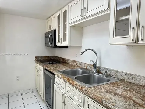 802 NW 87th Avenue Miami FL 33172