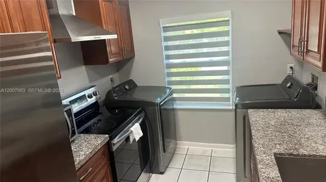 14052 SW 52nd Terrace Miami FL 33175
