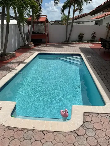 Miami FL 33175