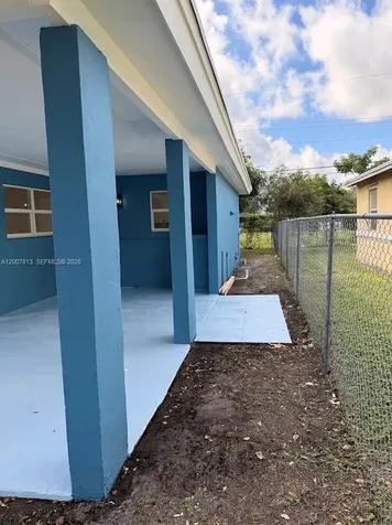 809 NW 12th Avenue Fort Lauderdale FL 33311