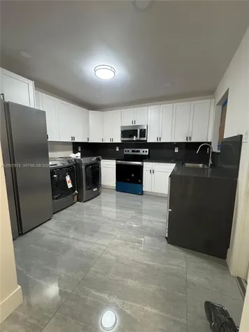 809 NW 12th Avenue Fort Lauderdale FL 33311