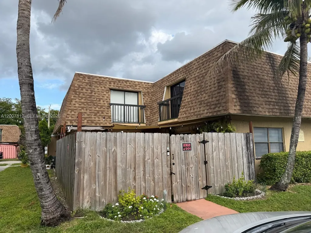 6580 W 24th Court Hialeah FL 33016