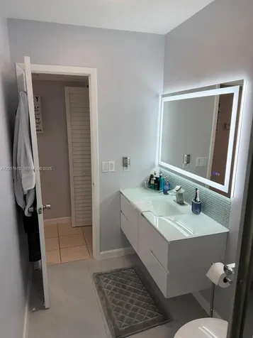 6580 W 24th Court Hialeah FL 33016