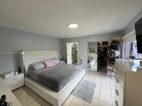 6580 W 24th Court Hialeah FL 33016