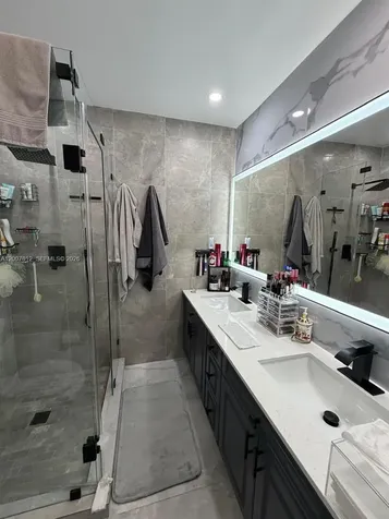6580 W 24th Court Hialeah FL 33016