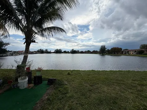 6580 W 24th Court Hialeah FL 33016