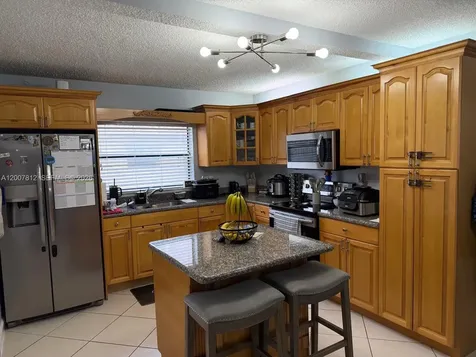 6580 W 24th Court Hialeah FL 33016