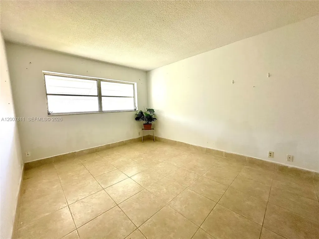 1001 Hillcrest Court Hollywood FL 33021