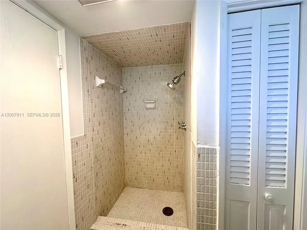 1001 Hillcrest Court Hollywood FL 33021