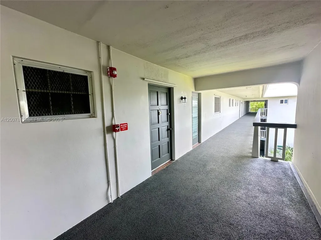 1001 Hillcrest Court Hollywood FL 33021