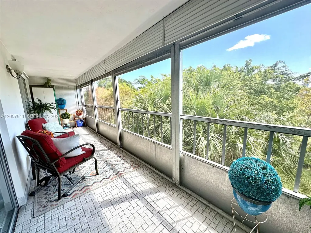 1001 Hillcrest Court Hollywood FL 33021