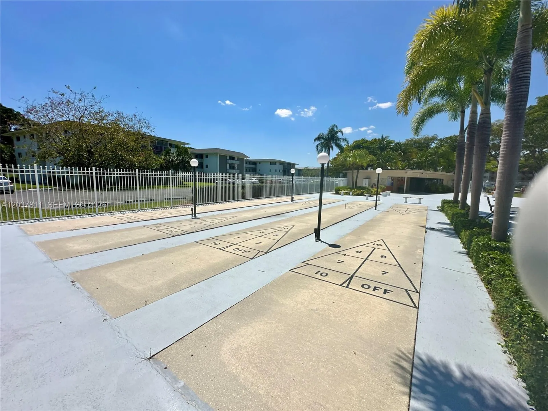1001 Hillcrest Court Hollywood FL 33021