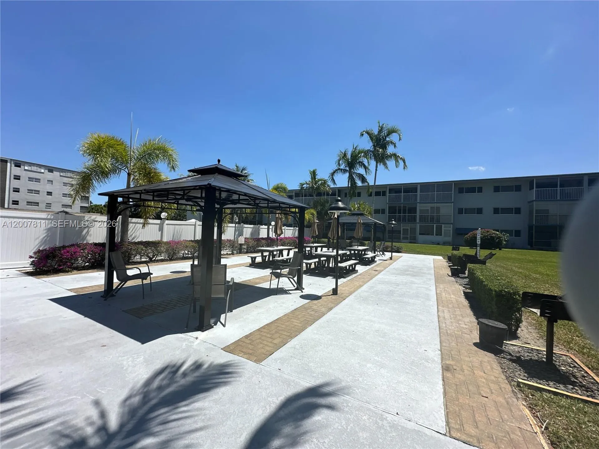 1001 Hillcrest Court Hollywood FL 33021
