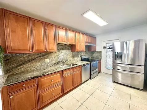 1001 Hillcrest Court Hollywood FL 33021