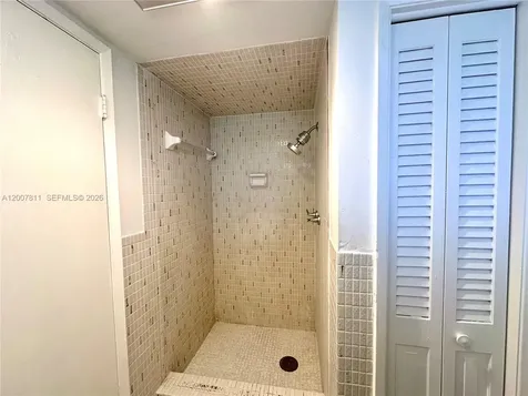 1001 Hillcrest Court Hollywood FL 33021