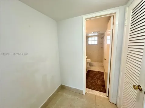 1001 Hillcrest Court Hollywood FL 33021