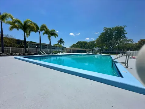 1001 Hillcrest Court Hollywood FL 33021