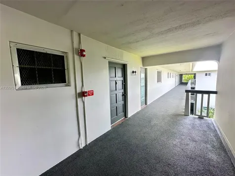 1001 Hillcrest Court Hollywood FL 33021