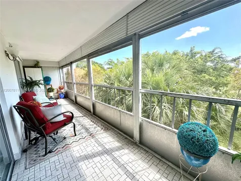 1001 Hillcrest Court Hollywood FL 33021