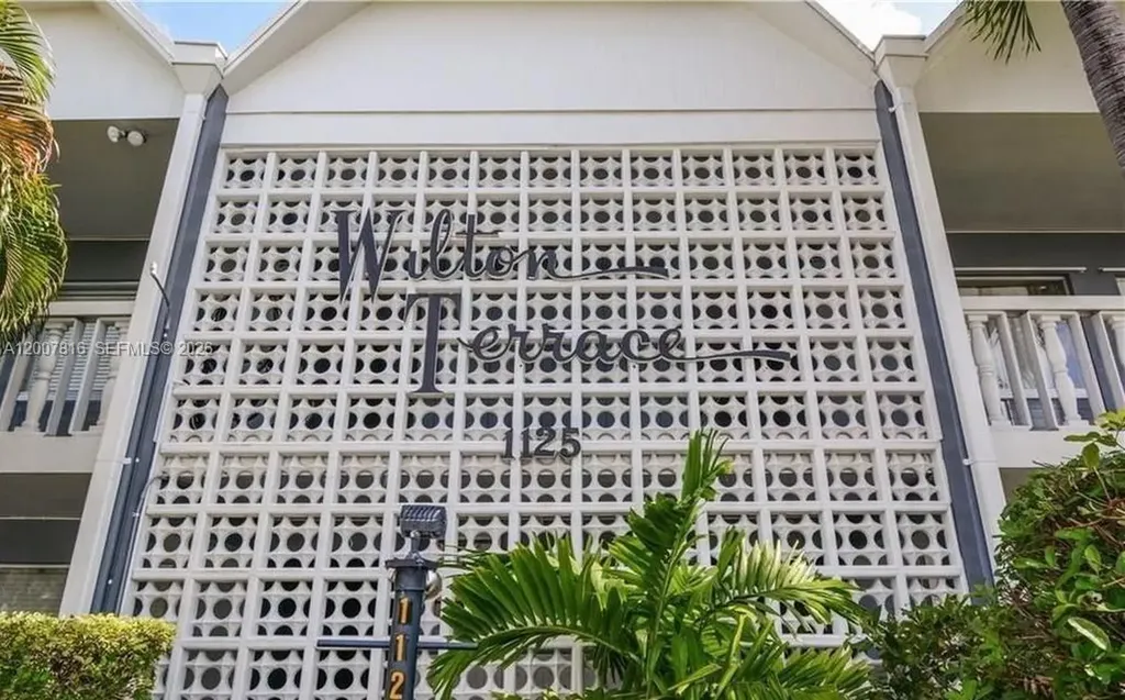 1125 NW 30th Court Wilton Manors FL 33311