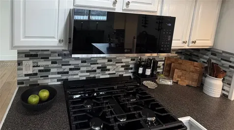 9431 NW NW 24th Street Sunrise FL 33322