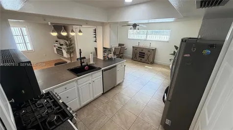 9431 NW NW 24th Street Sunrise FL 33322