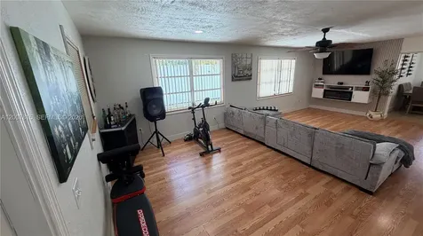 9431 NW NW 24th Street Sunrise FL 33322