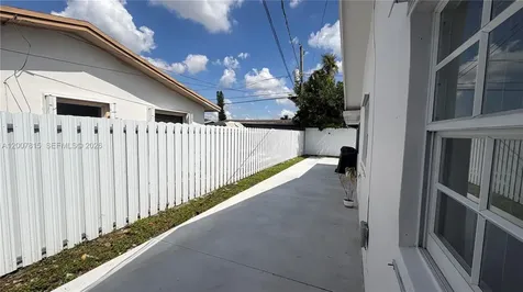 9431 NW NW 24th Street Sunrise FL 33322